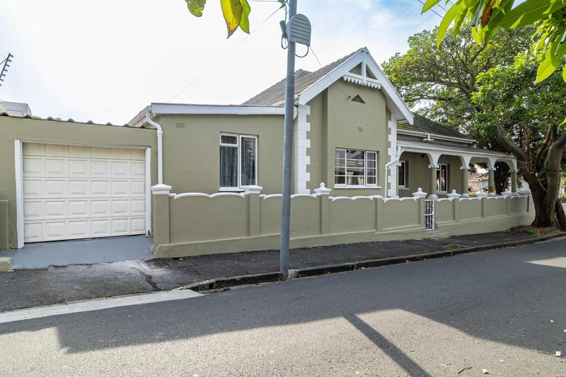 5 Bedroom Property for Sale in Observatory Western Cape